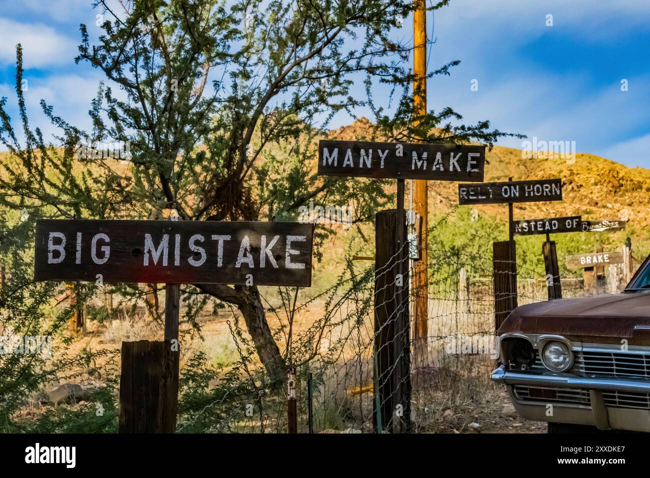 Burma Shave Schilder im Hackberry General Store entlang der Historic Route 66, Hackberry, Arizona, USA [keine Freigabe der Immobilie; nur redaktionelle Lizenzierung] Stockfoto