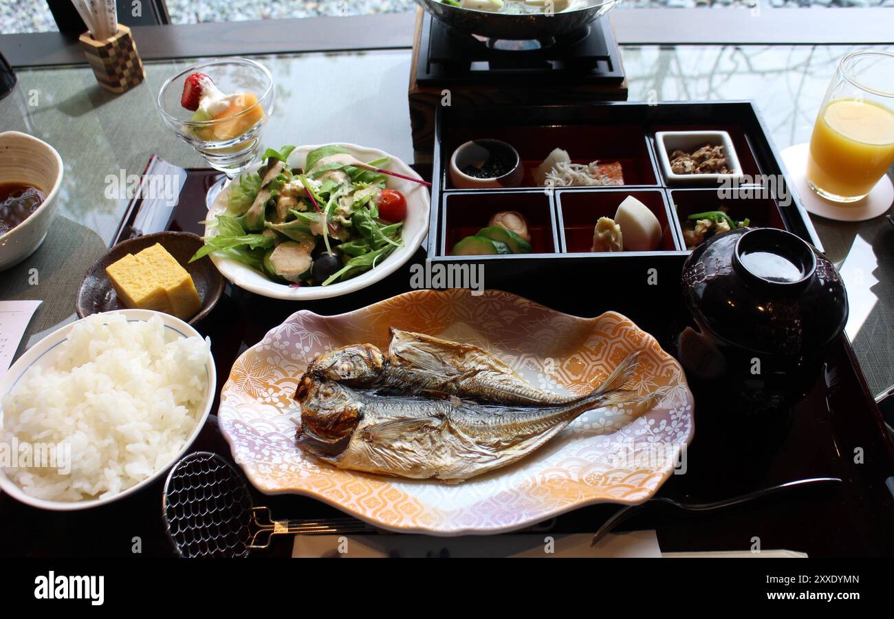 Japanisches Hotelfrühstück in Hakone, Japan Stockfoto
