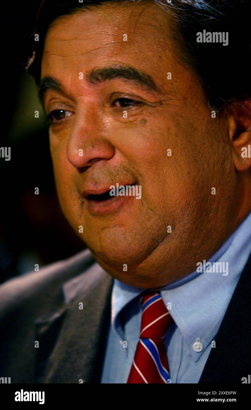 Die erste von sechs Präsidentschaftsdebatten, die unter den Kandidaturen der Demokraten für das Amt des Präsidenten 2004 stattfanden. Die Debatte fand im Popejoy audtiorim an der New Mexico University in Albuquerque statt. Gouverneur von New Mexico, Bill Richardson. /Aftenposten Stockfoto