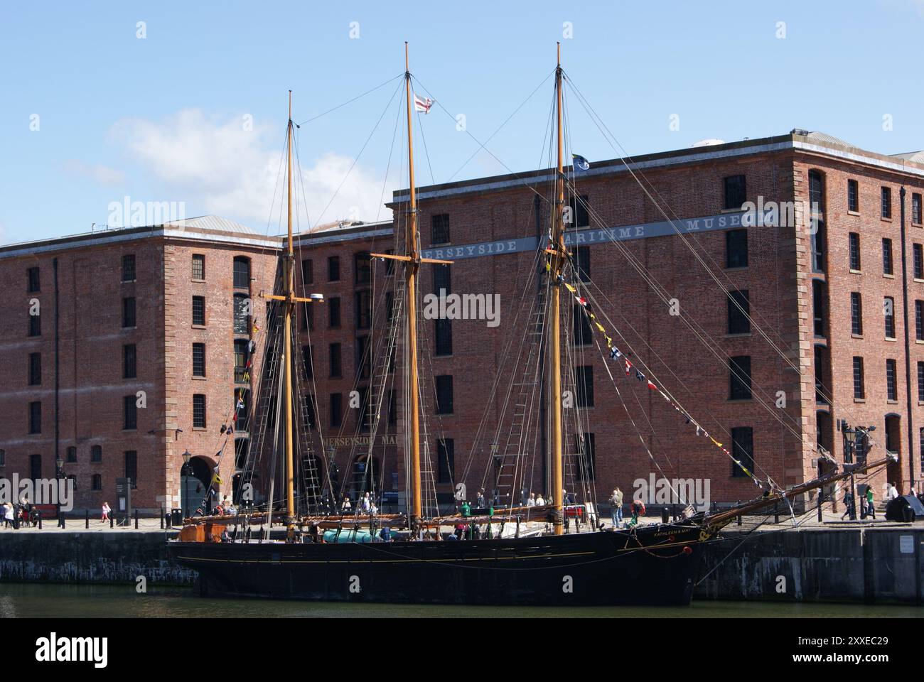 Blick Auf Die Hafenpromenade Von Liverpool 2011 Stockfoto