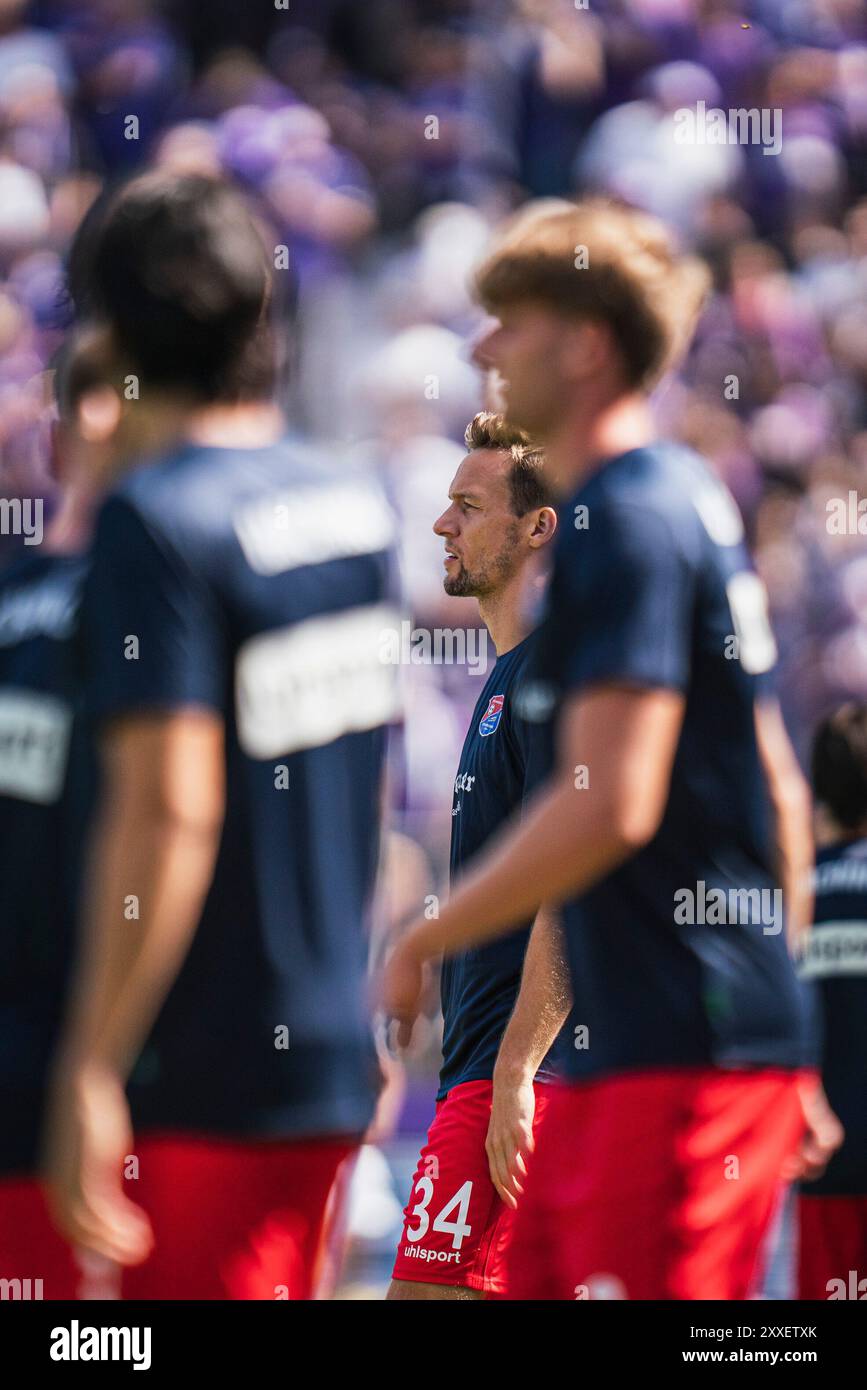 Osnabrück, Deutschland. August 2024. Tim Knipping (SpVgg Unterhaching, #34) GER, VfL Osnabrück vs. SpVgg Unterhaching, Fußball, 3. Liga, 03. Spieltag, Spielzeit 2024/2025, 24.08.2024 DFL-VORSCHRIFTEN VERBIETEN JEDE VERWENDUNG VON FOTOGRAFIEN ALS BILDSEQUENZEN UND/ODER QUASI-VIDEO Foto: Eibner-Pressefoto/Fabio Deinert Credit: dpa/Alamy Live News Stockfoto