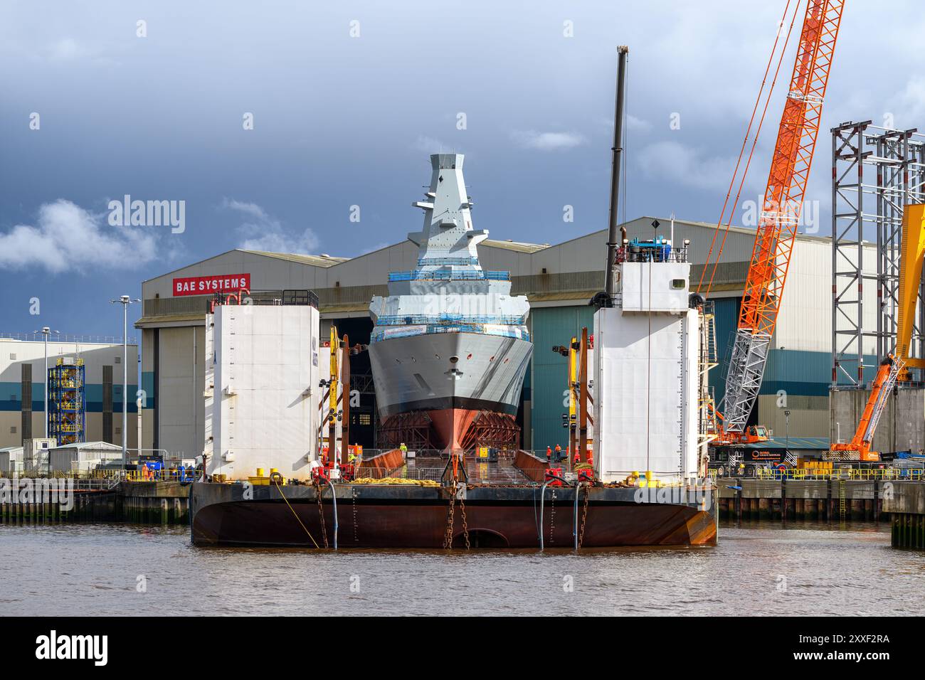 Die spätere HMS Cardiff (F89), die zweite von acht Fregatten vom Typ 26, die von BAE Systems in Glasgow für die Royal Navy gebaut wurden – August 2024. Stockfoto