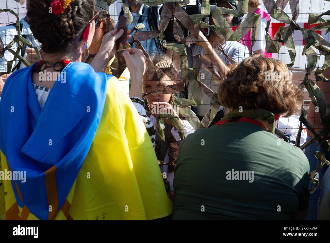 Berlin, Deutschland. 24. August 2024, Berlin, Deutschland, Unabhängigkeitstag der Ukraine, Demonstration in Berlin, Brandenburger Tor, Credit: Felix Wolf/ Alamy Live News Credit: Felix Wolf/Alamy Live News Stockfoto