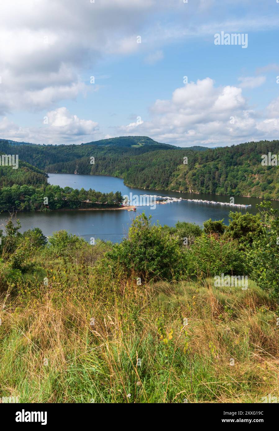 Garabit Grandval, in der Nähe des Garabit Viadukts, Cantal, Frankreich Stockfoto