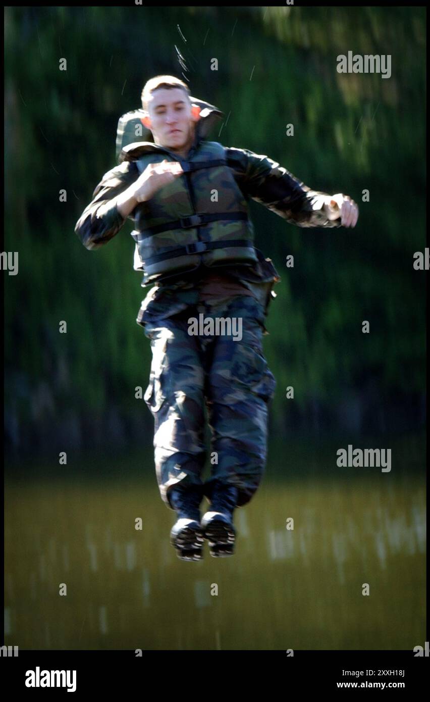 West Point, New York, USA, 07.11.2002; New Cadets und Sophomor Cadets werden im Sommer in Camp Buckner an der United States Military Academy (USMA) in West Point ausgebildet. DIGITAL Stockfoto