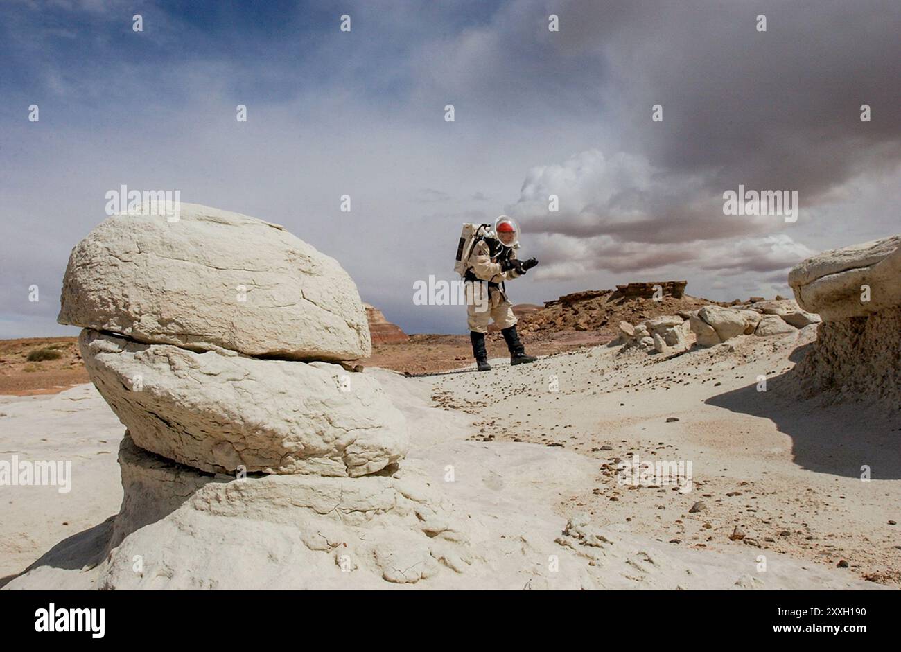 Mit der Hoffnung, dass eines Tages eine bemannte Expedition zum Mars geschickt werden könnte, hat die Mars Society das Mars Desert Research Center in der Wüste nahe der kleinen Stadt Hanksville im Süden Utahs eingerichtet. Stockfoto