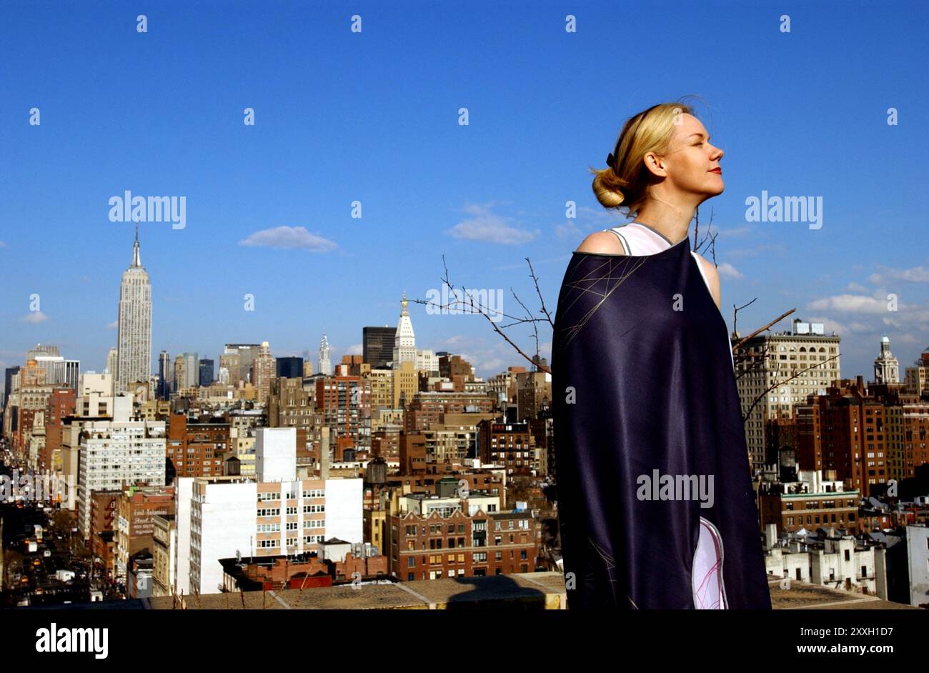 Die norwegische Modedesignerin Pia Myrvold in ihrem Penthouse-Studio im Waverly Place. Stockfoto
