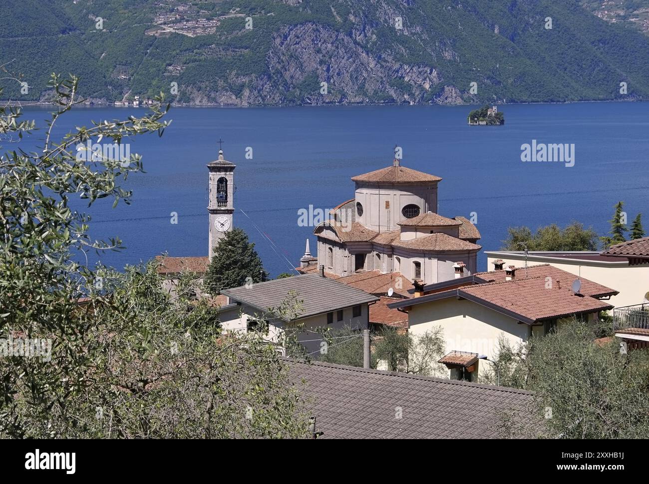 Sale Marasino Chiesa di San Zenone am Iseosee, Sale Marasino Chiesa di San Zenone am Iseo See, Lombardei in Italien Stockfoto