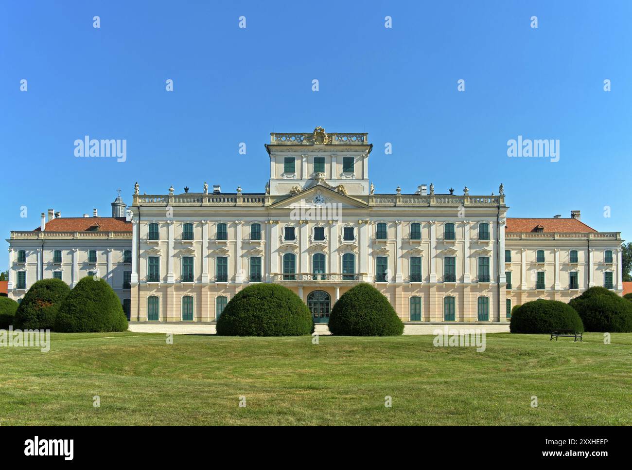 Eszterhazy Palace, auch bekannt als Eszterhaza Palace oder Fertoed