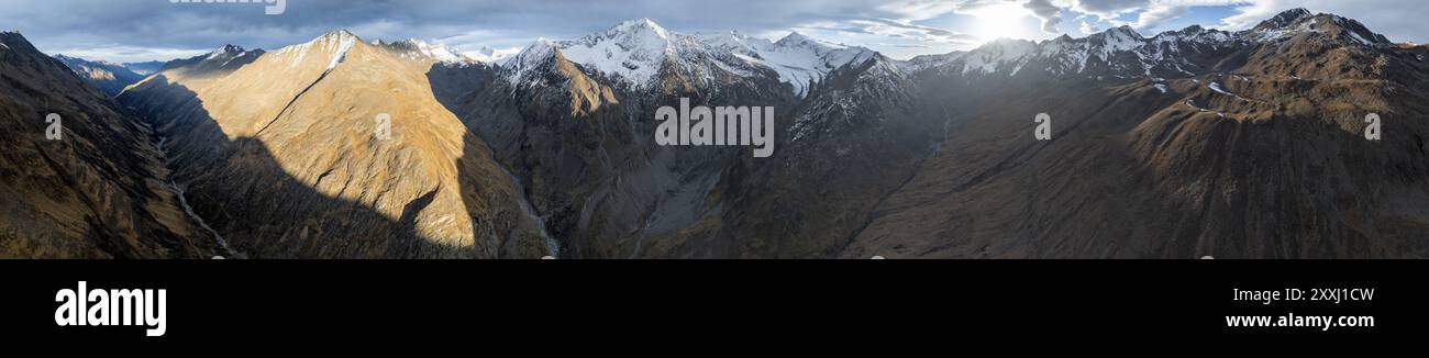 Abendstimmung, Niedertal mit Dreitausendern, Alpenpanorama, Luftansicht, Berge im Ötztal, Ötztaler Alpen, Tirol, Österreich, Euro Stockfoto