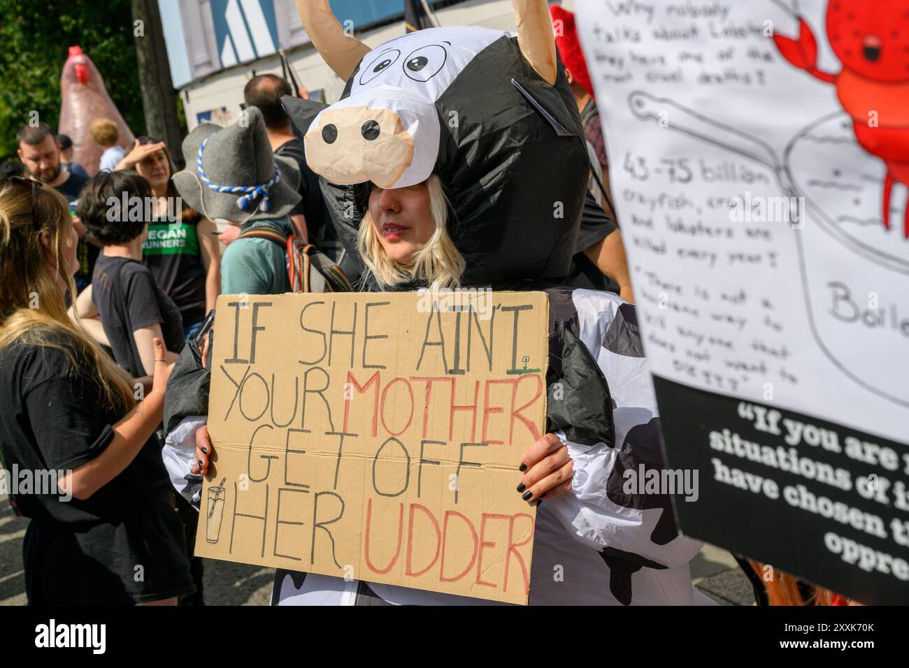 Aktivisten versammeln sich in Marble Arch zum National Animal Rights March, der in einer Kundgebung am Parliament Square endete. Marble Arch, London, Großbritannien. August 20 Stockfoto