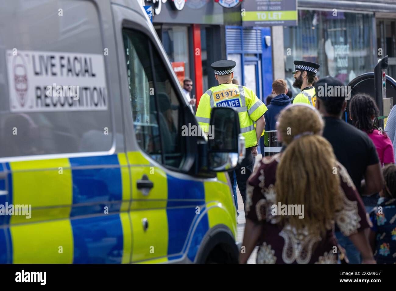 Southend on Sea, Essex 25. Aug 2024 die Polizei von Essex verwendet Videoüberwachung-Technologie zur Gesichtserkennung in Southend on Sea über das Feiertagswochenende der Bank. Quelle: Ian Davidson/Alamy Live News Stockfoto