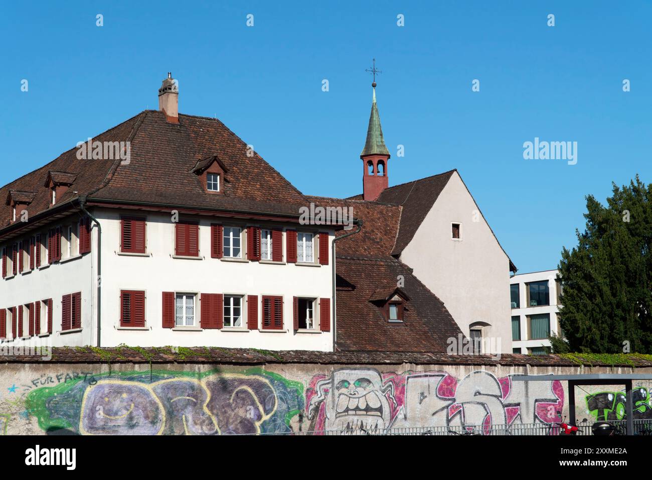 Dornach, Schweiz, Dorneck, Schwarzbubenland, Solothurn, Kapuzinerkloster, Nepomuk-Brücke, Schlachtmonument Stockfoto