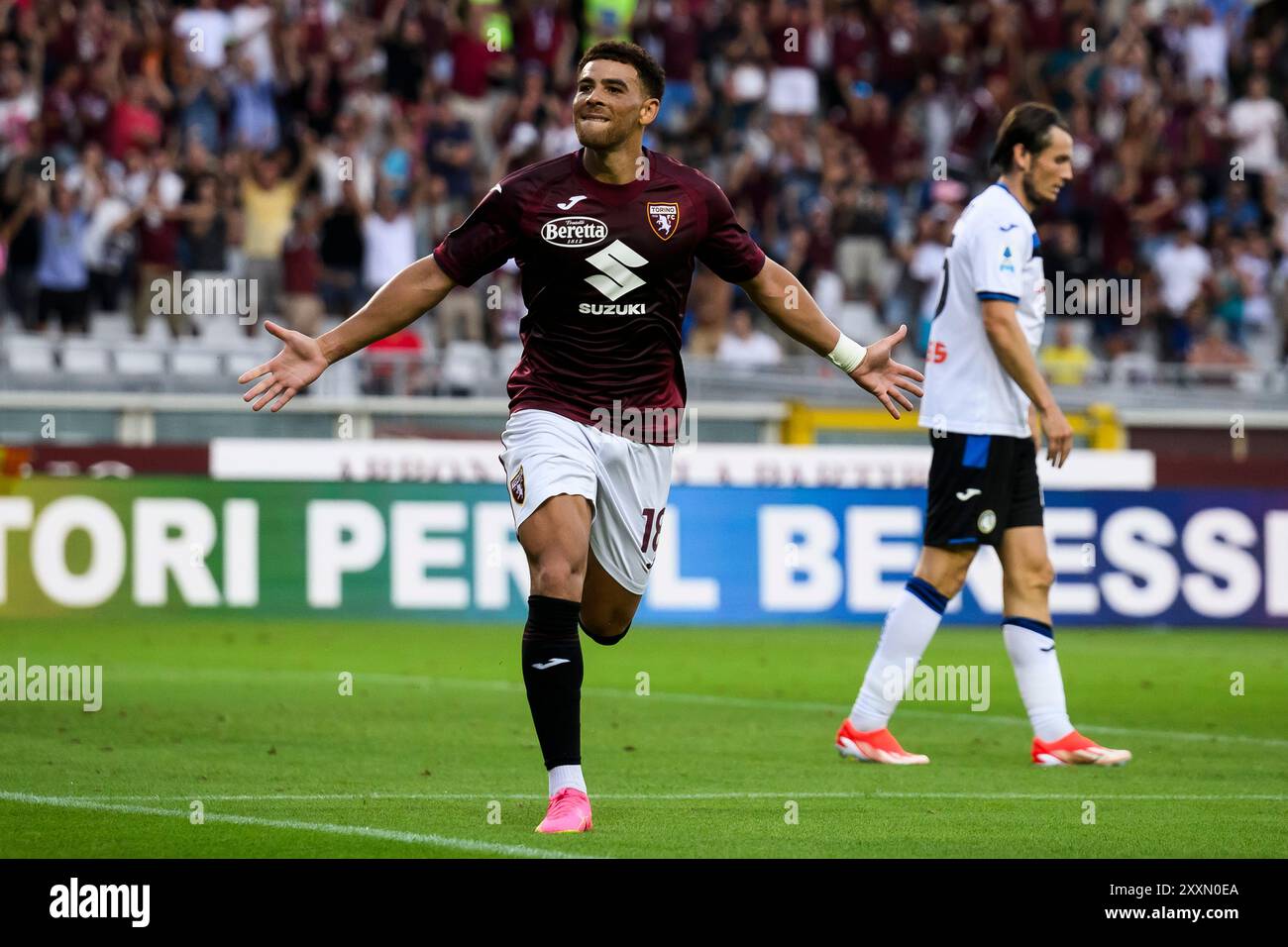 Turin, Italien. 25. August 2024. Che Adams vom Torino FC feiert, nachdem er während des Fußballspiels der Serie A zwischen Torino FC und Atalanta BC ein Tor geschossen hat. Quelle: Nicolò Campo/Alamy Live News Stockfoto