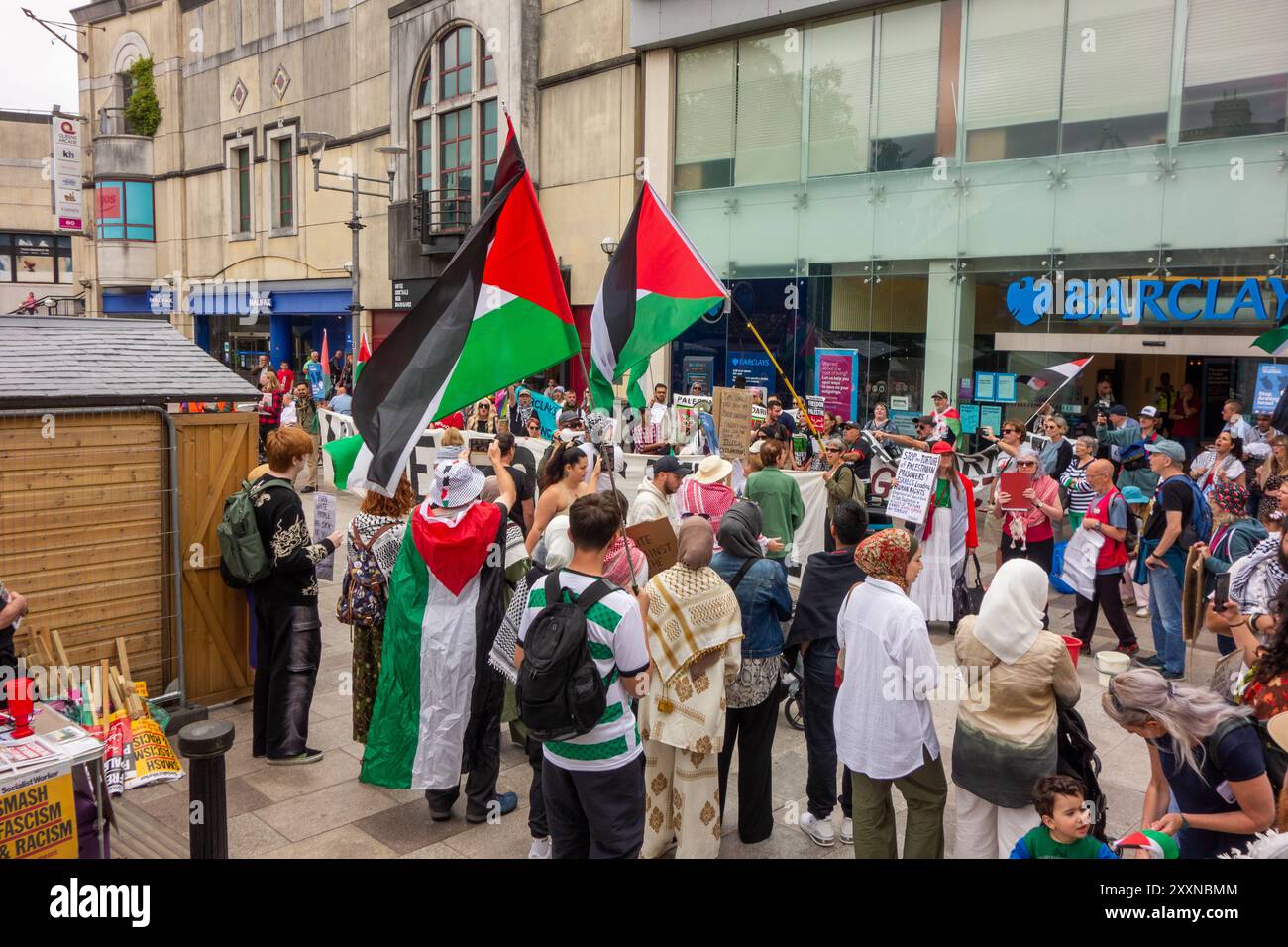 Pro-palästinensische protestmarsch und Kundgebung in der walisischen Hauptstadt Cardiff im August 2024 Stockfoto
