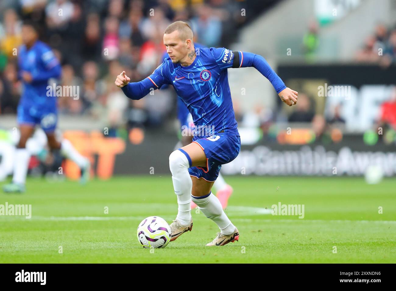 Wolverhampton, Großbritannien. August 2024. Mijailo Mudryk aus Chelsea während des Premier League-Spiels zwischen Wolverhampton Wanderers und Chelsea Credit: MI News & Sport /Alamy Live News Stockfoto