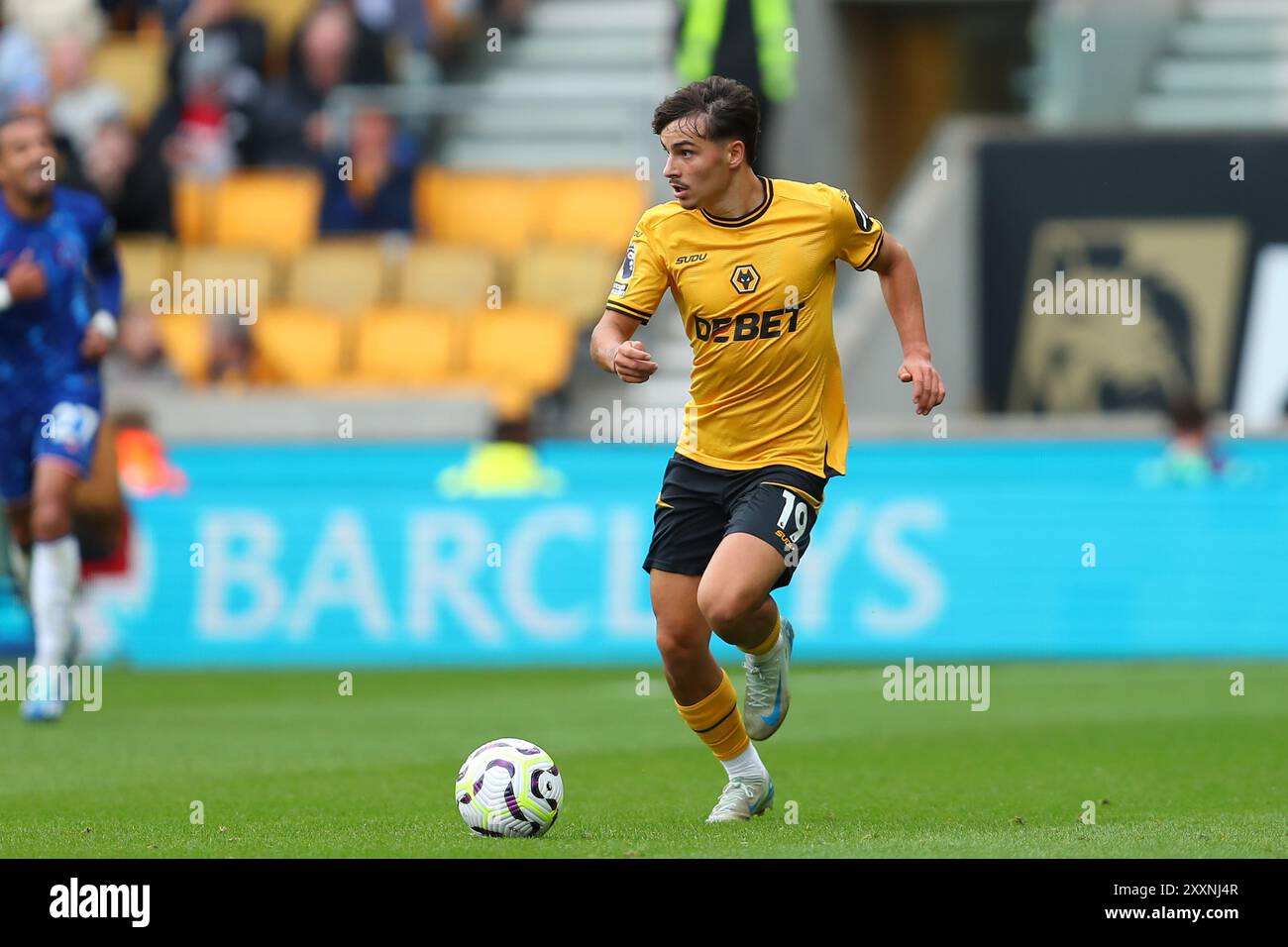 Wolverhampton, Großbritannien. August 2024. Rodrigo Gomes of Wolves während des Premier League-Spiels zwischen Wolverhampton Wanderers und Chelsea Credit: MI News & Sport /Alamy Live News Stockfoto