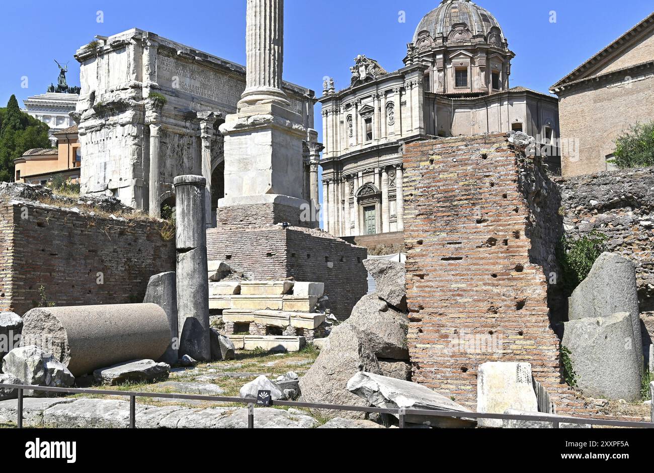 Eine Zeitreise im Forum Romanum Stockfoto