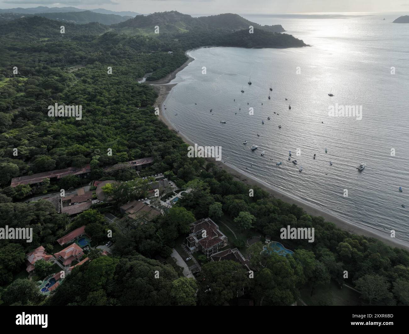 Luftaufnahme von Playa Panama, Bahia Culebra und Halbinsel Papagayo in Guanacaste, Costa Rica Stockfoto