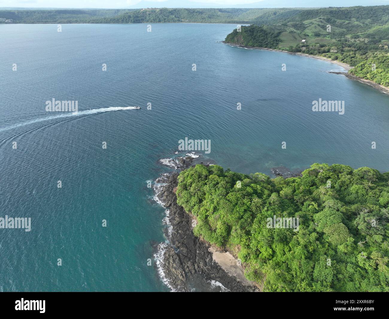 Luftaufnahme von Playa Panama, Bahia Culebra und Halbinsel Papagayo in Guanacaste, Costa Rica Stockfoto