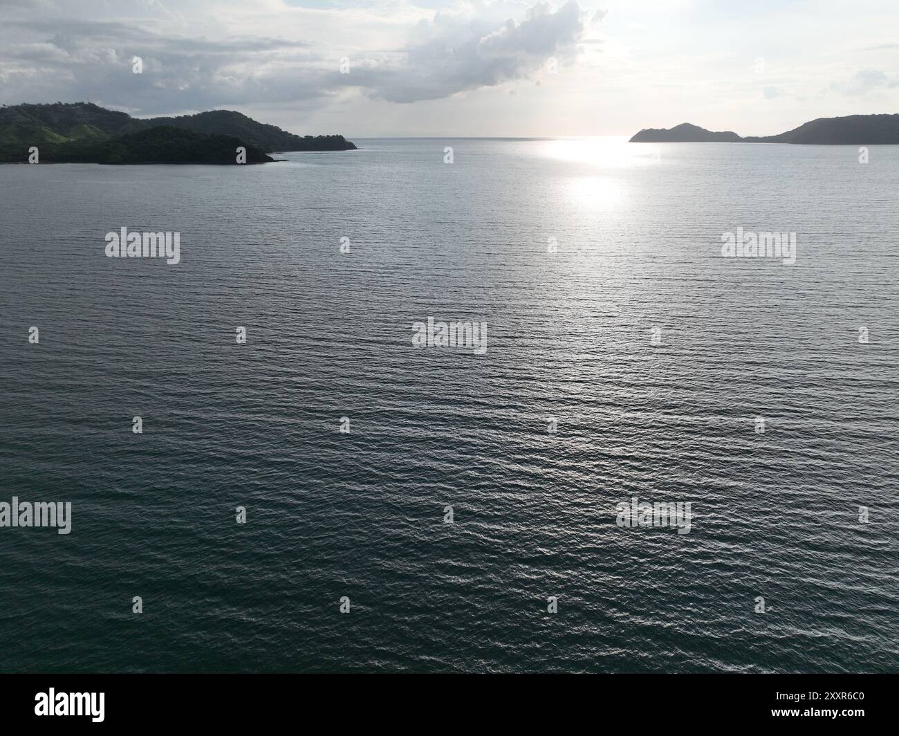 Luftaufnahme von Playa Panama, Bahia Culebra und Halbinsel Papagayo in Guanacaste, Costa Rica Stockfoto