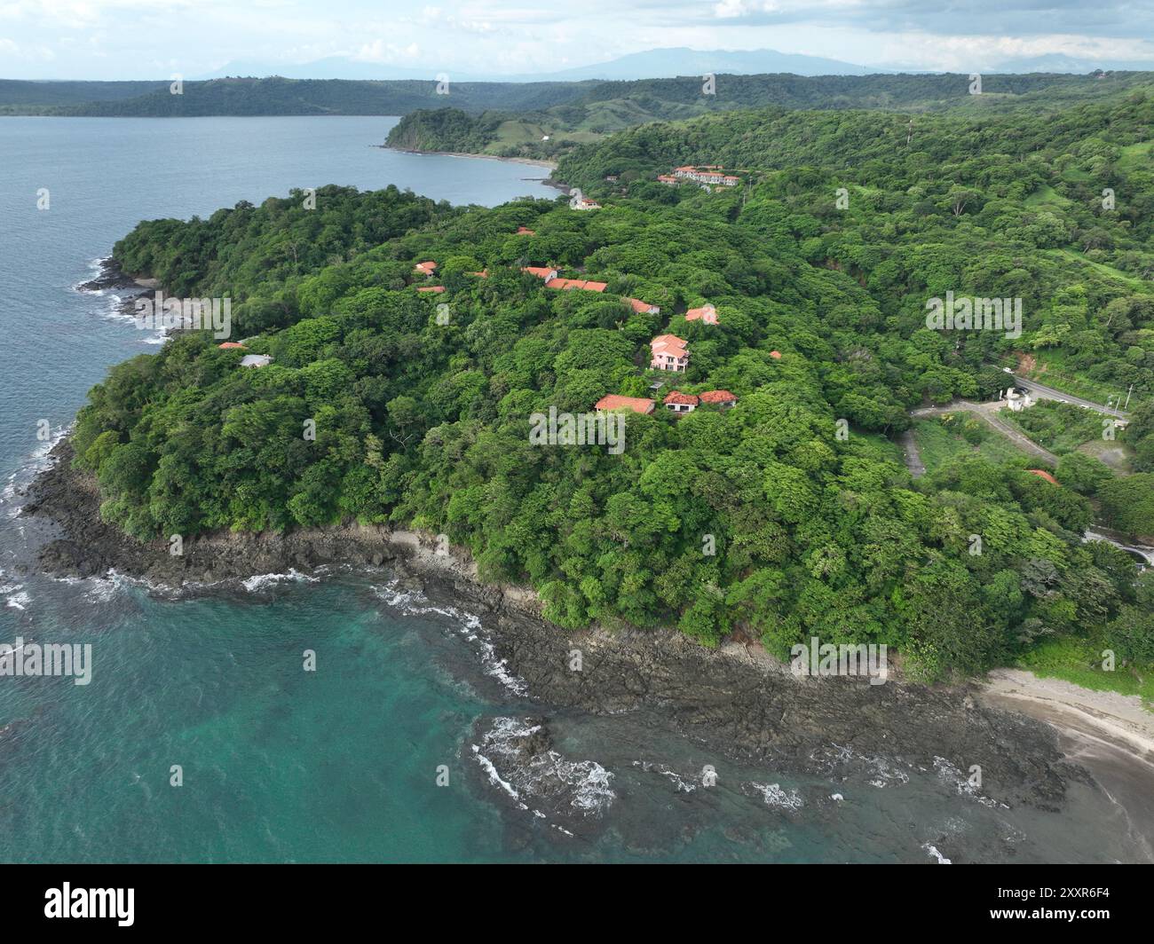 Luftaufnahme von Playa Panama und Bahia Culebra in Guanacaste, Costa Rica Stockfoto