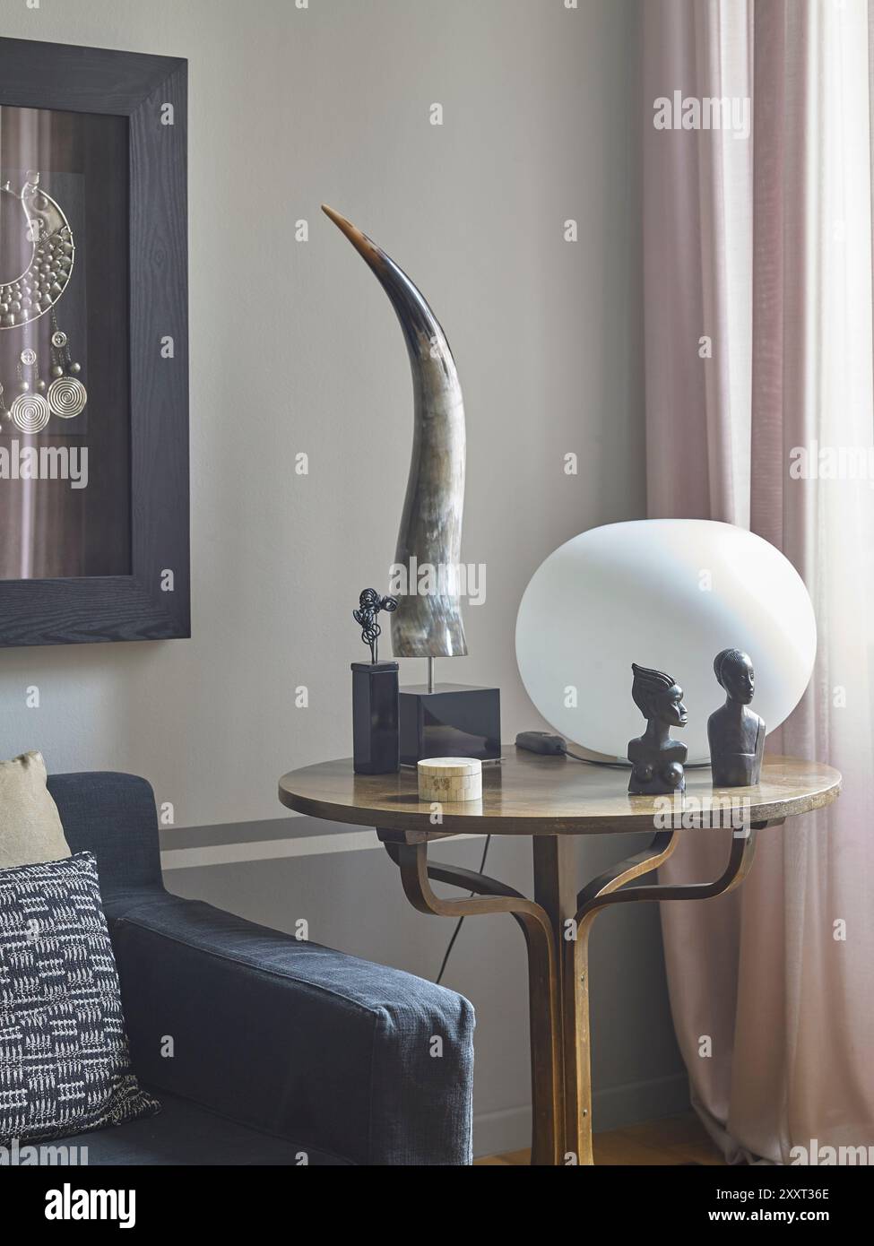 Elegantes Wohnzimmer in einem italienischen Apartment in Florenz, Italien Stockfoto