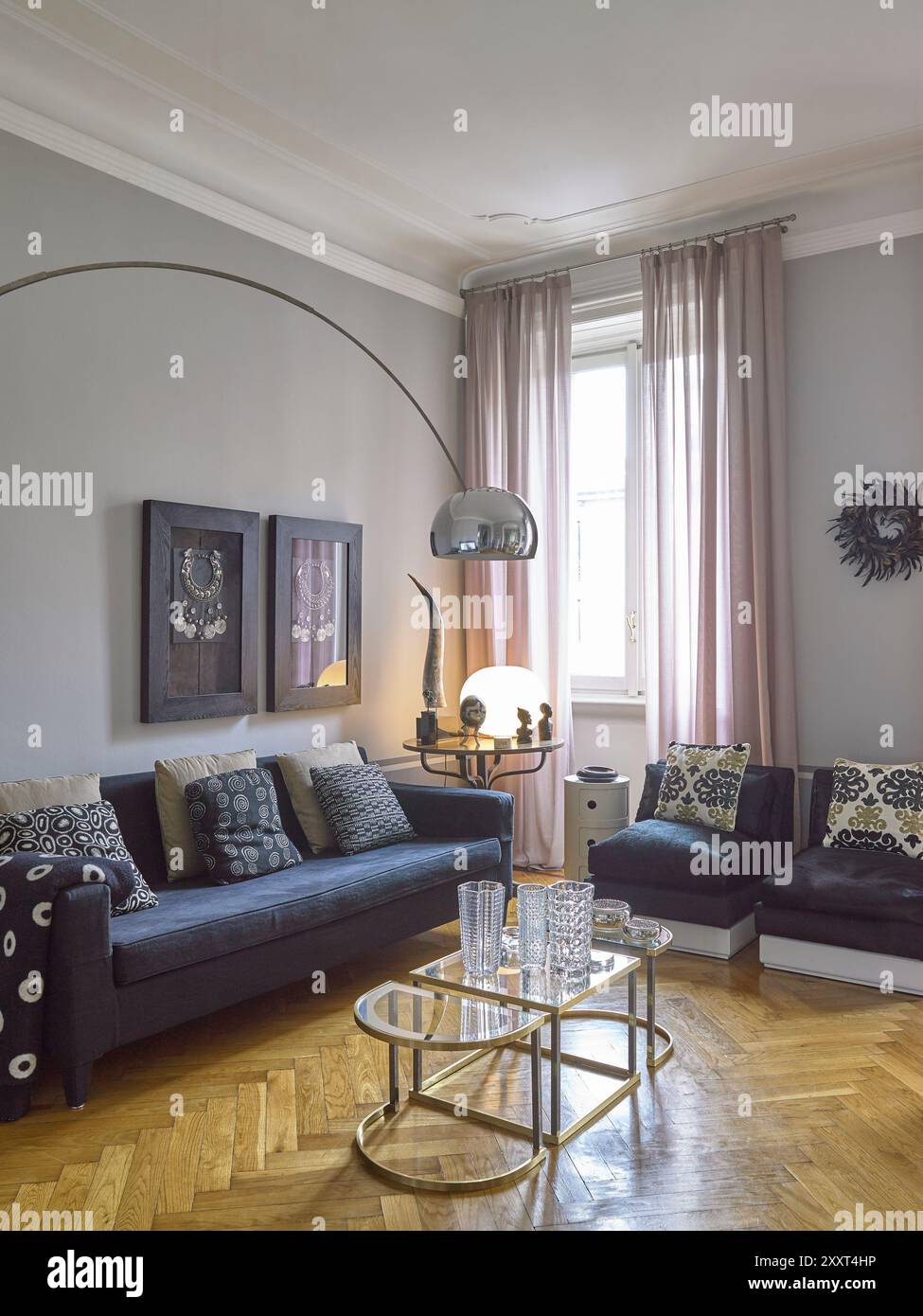 Elegantes Wohnzimmer in einem italienischen Apartment in Florenz, Italien Stockfoto