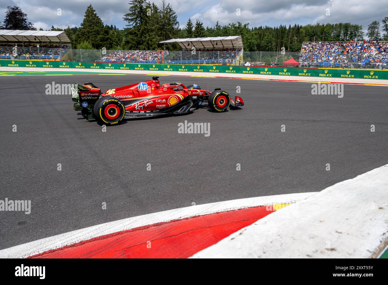 CIRCUIT DE SPA-FRANCORCHAMPS, BELGIEN - 26. JULI: Charles Leclerc, Ferrari aus Monaco während des Großen Preises von Belgien am Circuit de Spa-Francorchamps am Freitag, 26. Juli 2024 in Stavelot, Belgien. (Foto: Michael Potts/BSR Agency) Stockfoto