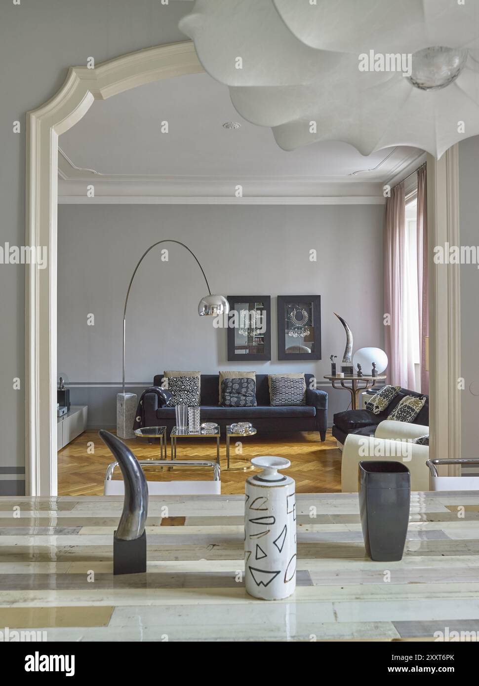 Elegantes Wohnzimmer in einem italienischen Apartment in Florenz, Italien Stockfoto