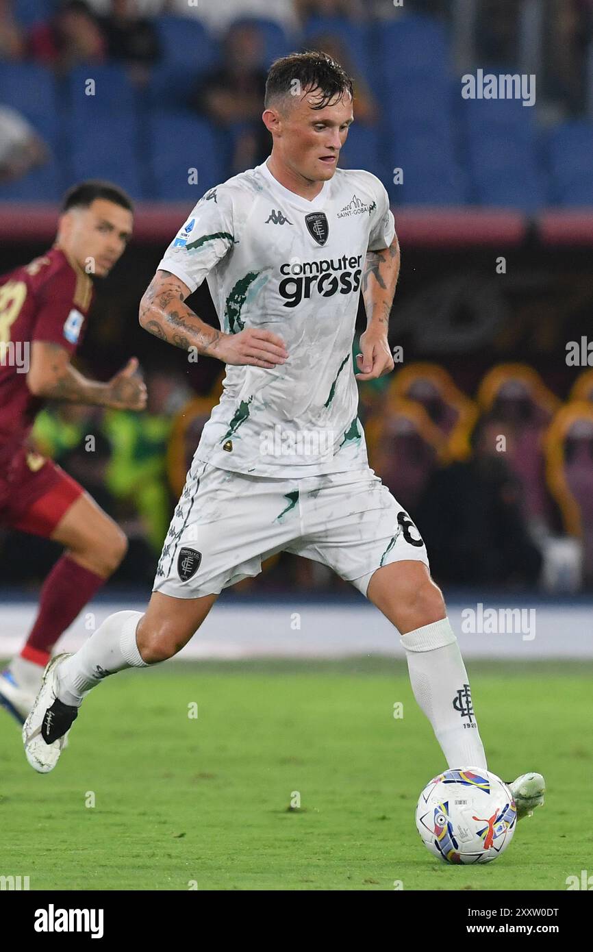 Rom, Italien. August 2024. Liam Henderson von Empoli wurde während des Spiels der Serie A zwischen Roma und Empoli im Olympiastadion in Aktion gesehen. Endpunktzahl Roma 1:2 Empoli. Quelle: SOPA Images Limited/Alamy Live News Stockfoto