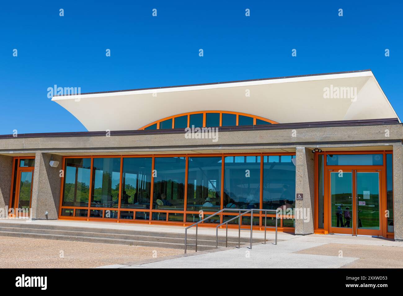 Kill Devil Hills, Outer Bank, North Carolina, USA – 18. April 2024: Wright Brothers Memorial State Park erinnert an die erste Ai in American History Stockfoto