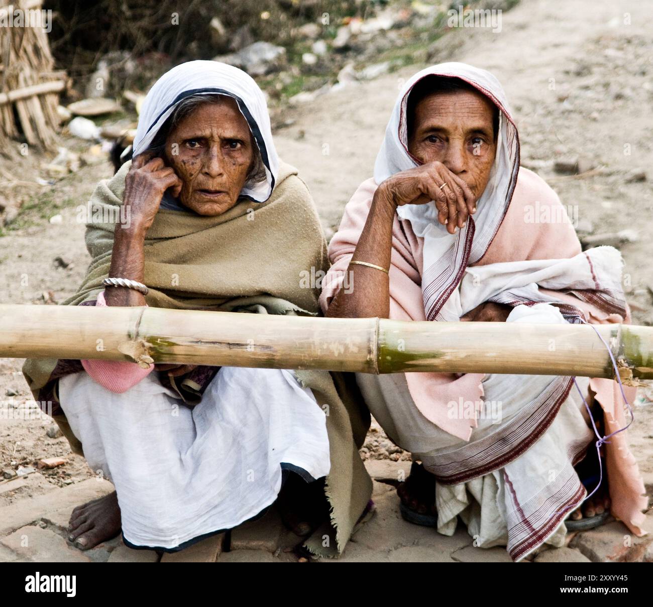 Porträt von bengalischen Frauen auf dem Weg nach Gangasagar, Westbengalen, Indien. Stockfoto