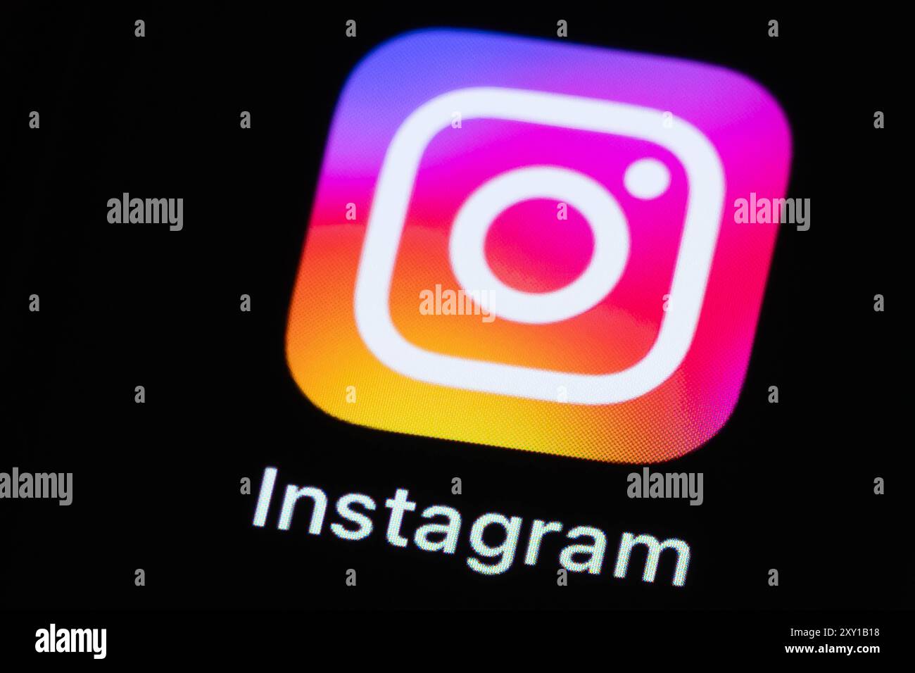 Das Logo der Application App Instagram ist auf dem Display eines i-Phones zu sehen. Rottweil Baden-Württemberg Deutschland *** das Logo der Instagram App ist auf dem Display eines iPhone Rottweil Baden Württemberg zu sehen Stockfoto