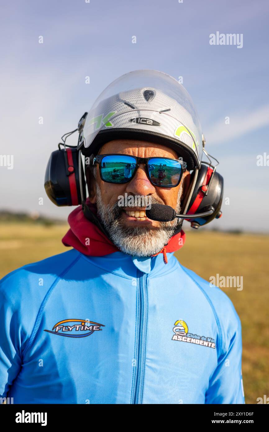 Gleitschirmflieger. Stockfoto
