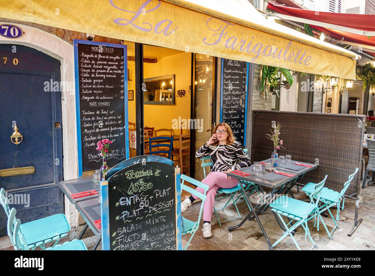 Cannes Frankreich, Le Suquet Altstadt, Center Centre Croisette, Rue Meynadier, Geschäftsviertel, Fußgängerzone, Restaurant La Farigoulette, Frauenresidenz Stockfoto