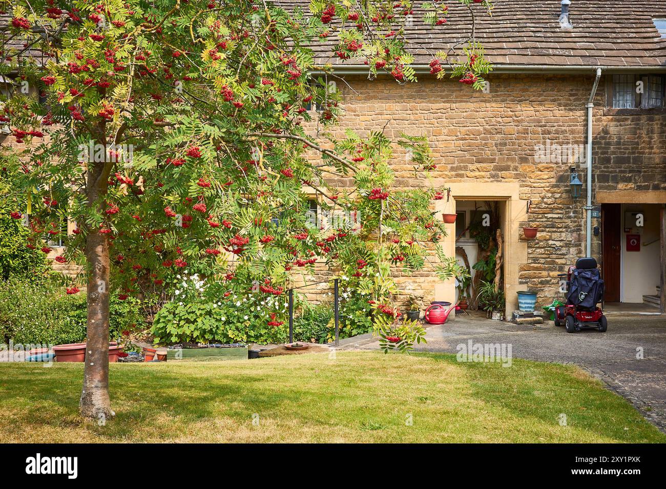 Lord Burghley's Hospital, heute eine Wohltätigkeitsorganisation, die Reihenhäuser für Männer und Frauen bevorzugt, die in Stamford, England, gelebt und gearbeitet haben. Stockfoto