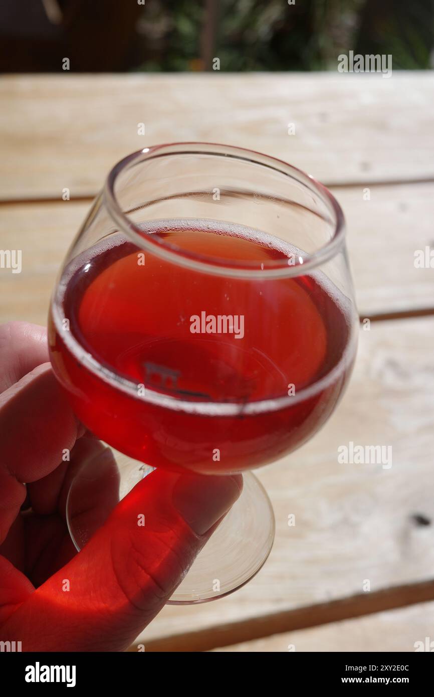 Ein Cidre-Flug bei Island Orchard Cider in Ellison Bay, Wi. Stockfoto