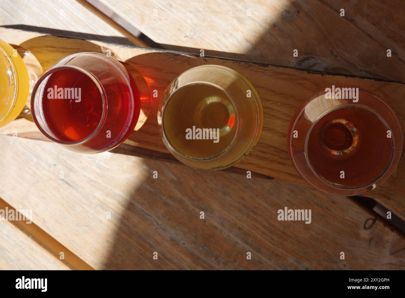 Ein Cidre-Flug bei Island Orchard Cider in Ellison Bay, Wi. Stockfoto