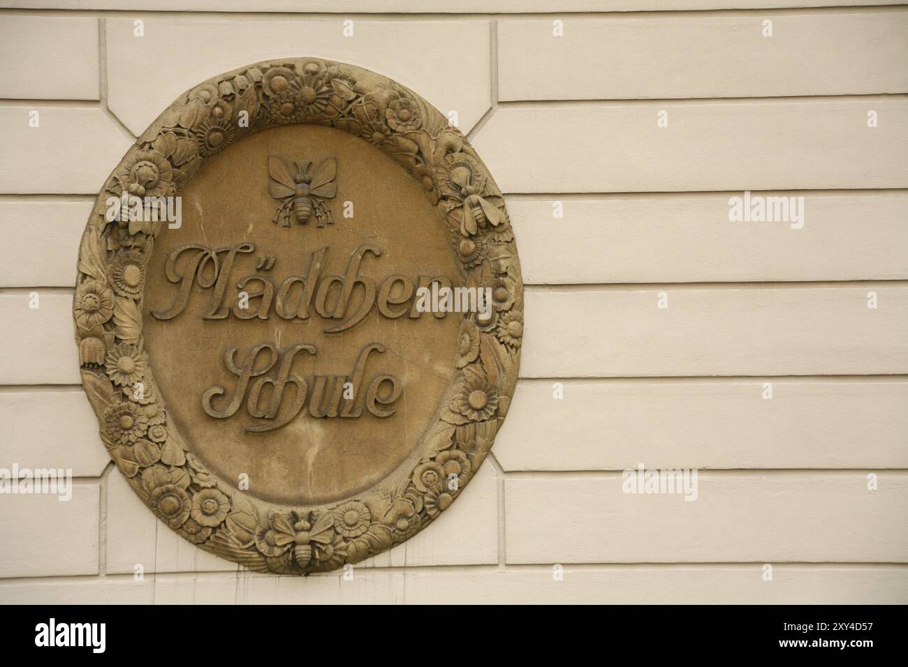 Relief an einem Gebäude in Detmold (Landkreis Lippe, Nordrhein-Westfalen) Stockfoto