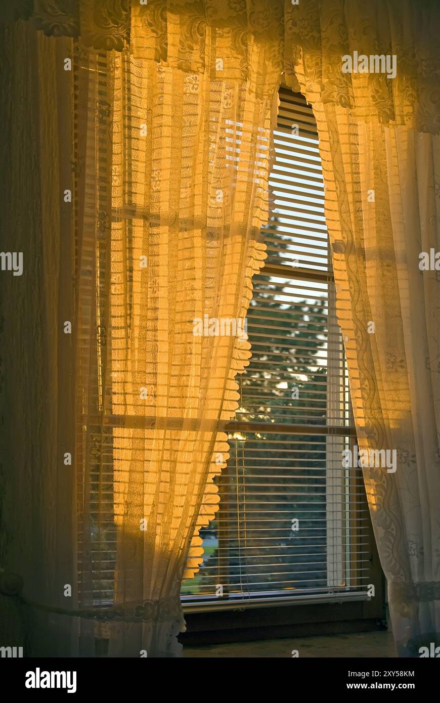 Fenster im Abendlicht Stockfoto