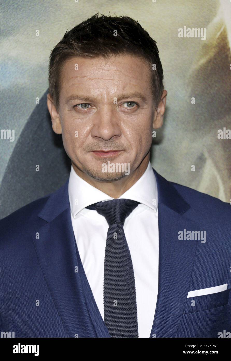 Jeremy Renner bei der Premiere von „Arrival“ in Los Angeles am 6. November 2016 im Regency Village Theater in Westwood, USA Stockfoto