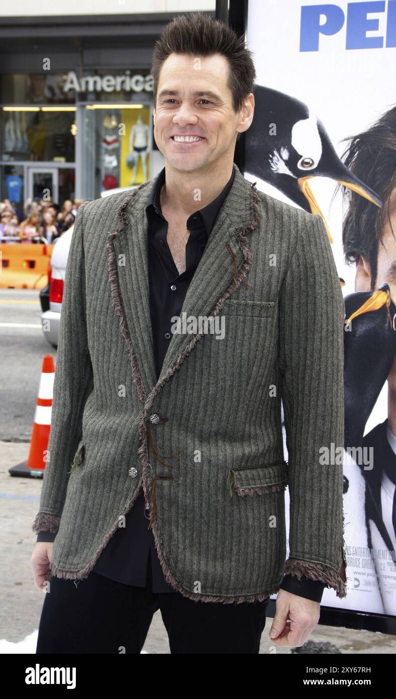 HOLLYWOOD, KALIFORNIEN, 12. JUNI 2011: Jim Carrey bei der Premiere von Mr. Popper's Penguins in Los Angeles im Grauman's Chinese Theatre in Hollywood, USA Stockfoto