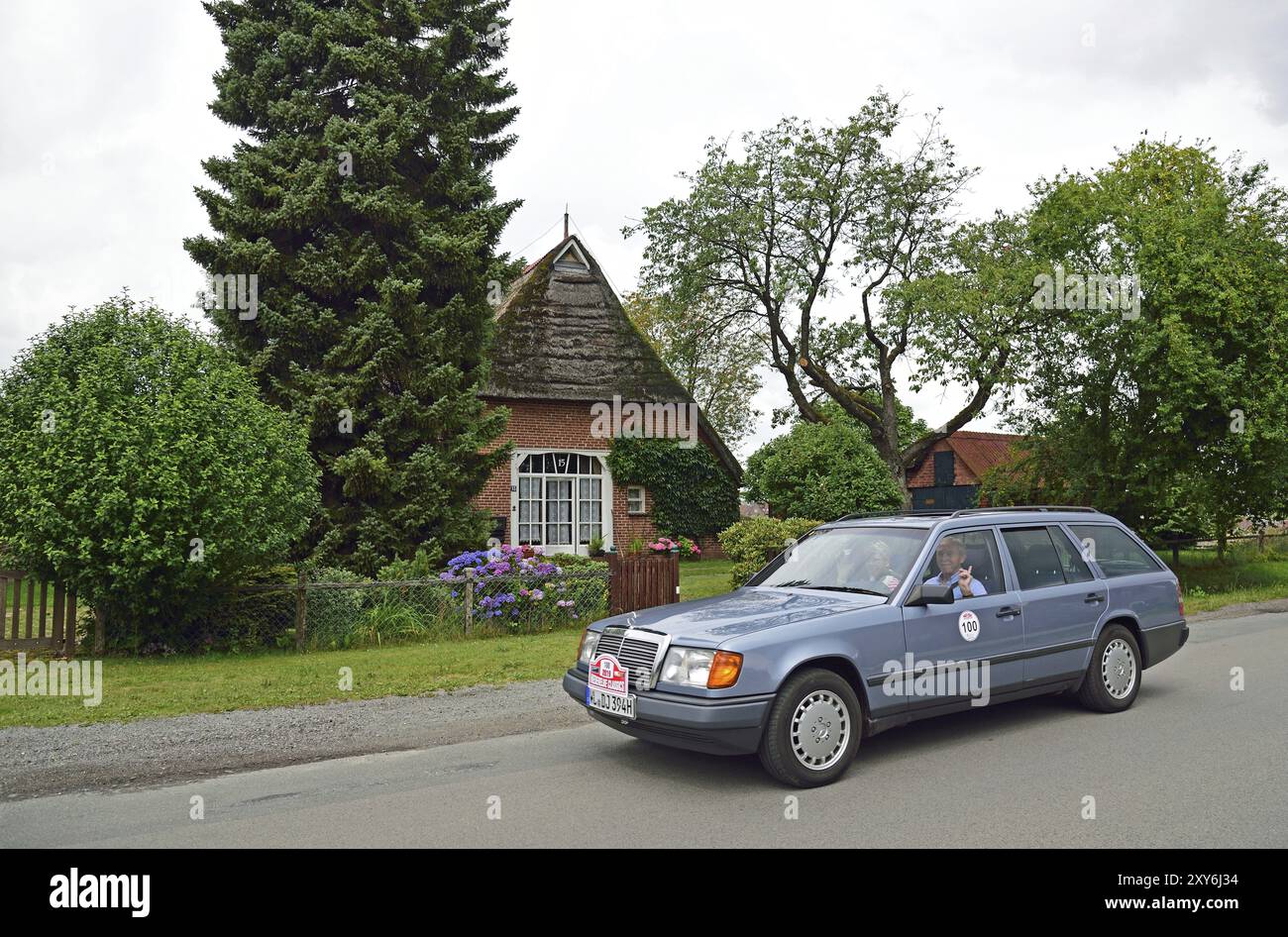 Europa, Deutschland, Niedersachsen, Niederelbe Classics, Oldtimer-Tour, Mercedes-Benz 230 TF, Baujahr 1988, Hamburg, Bundesrepublik Deutschland Stockfoto