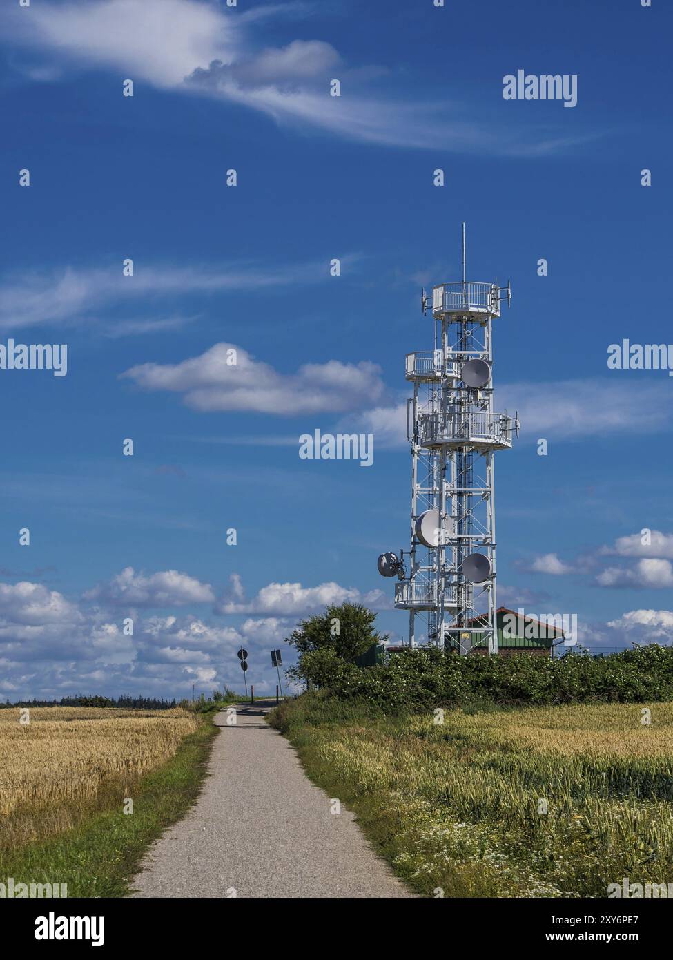 Übertragungsmast am Leuchtturm von Bastorf Stockfoto