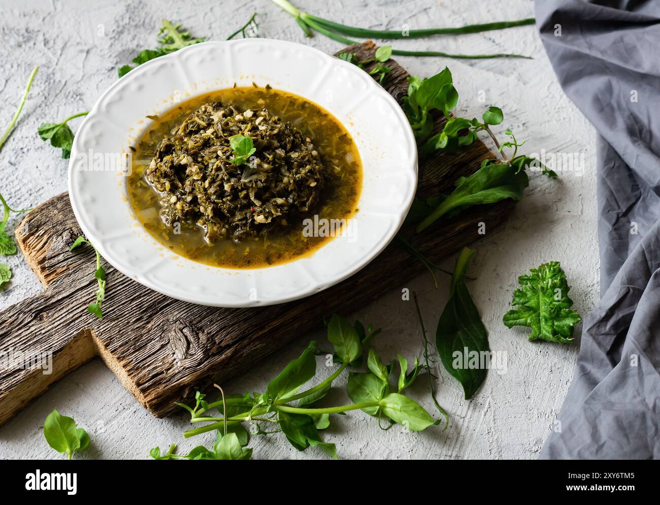 Grüne Heilpflanzen Mahlzeit, traditionelle türkische gesunde Nahrung Pfannar Stockfoto