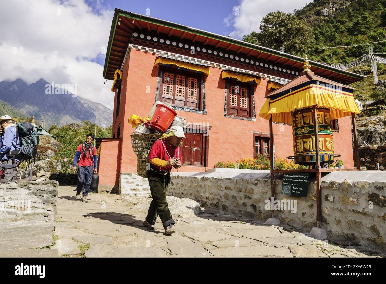 Monasterio budista. Nurning (Yulning). Sagarmatha Nationalpark, Khumbu Himal, Nepal, Asien Stockfoto