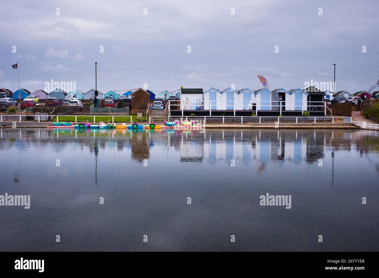 Bootstouren am Southwold in Suffolk an einem bewölkten Tag Stockfoto