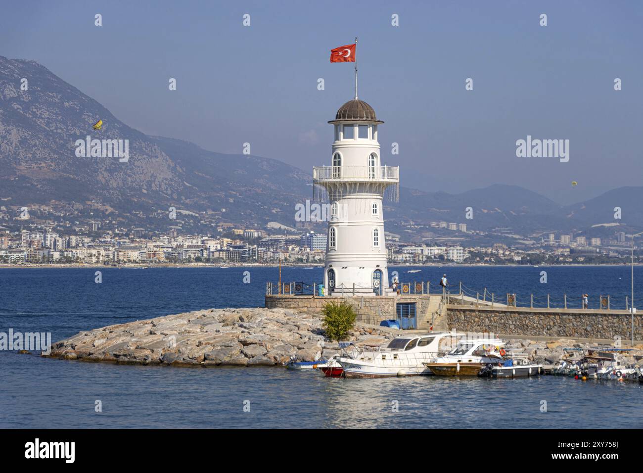 Der Leuchtturm von Alanya ist ein Wahrzeichen der türkischen Stadt, die auch eine Touristenattraktion ist, Alanya, Antalya, Türkei, Asien Stockfoto