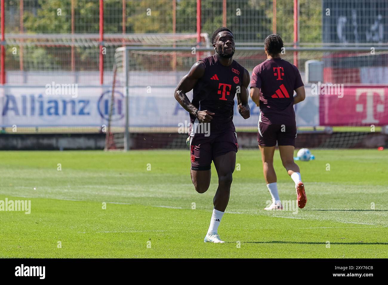 Alphonso Davies (FC Bayern München, 19), Oeffentliches Training, FC Bayern München, Fussball, Saison 24/25, 28.08.2024, Foto: Eibner-Pressefoto/Jenni Maul Stockfoto